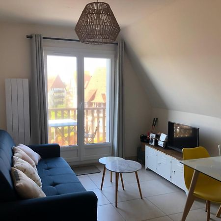 Le Petit Navire - Acces Direct Plage Cabourg Exterior foto